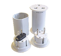 UK/INTERNATIONAL MAINS PLUG ADAPTER SET