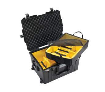 PELI 1607 AIR CASE Internal dimensions 535x402x295mm, with padded dividers, wheeled, black